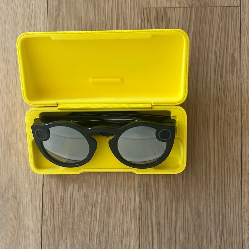 Snapchat glasses
